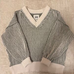 ✨ Aerie Textured V-Neck Stripe Sweater ✨